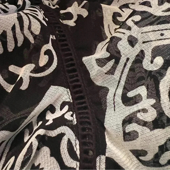 INC International Concepts Women’s Henna Emblem Black White Boho Blouse … - Picture 9 of 14